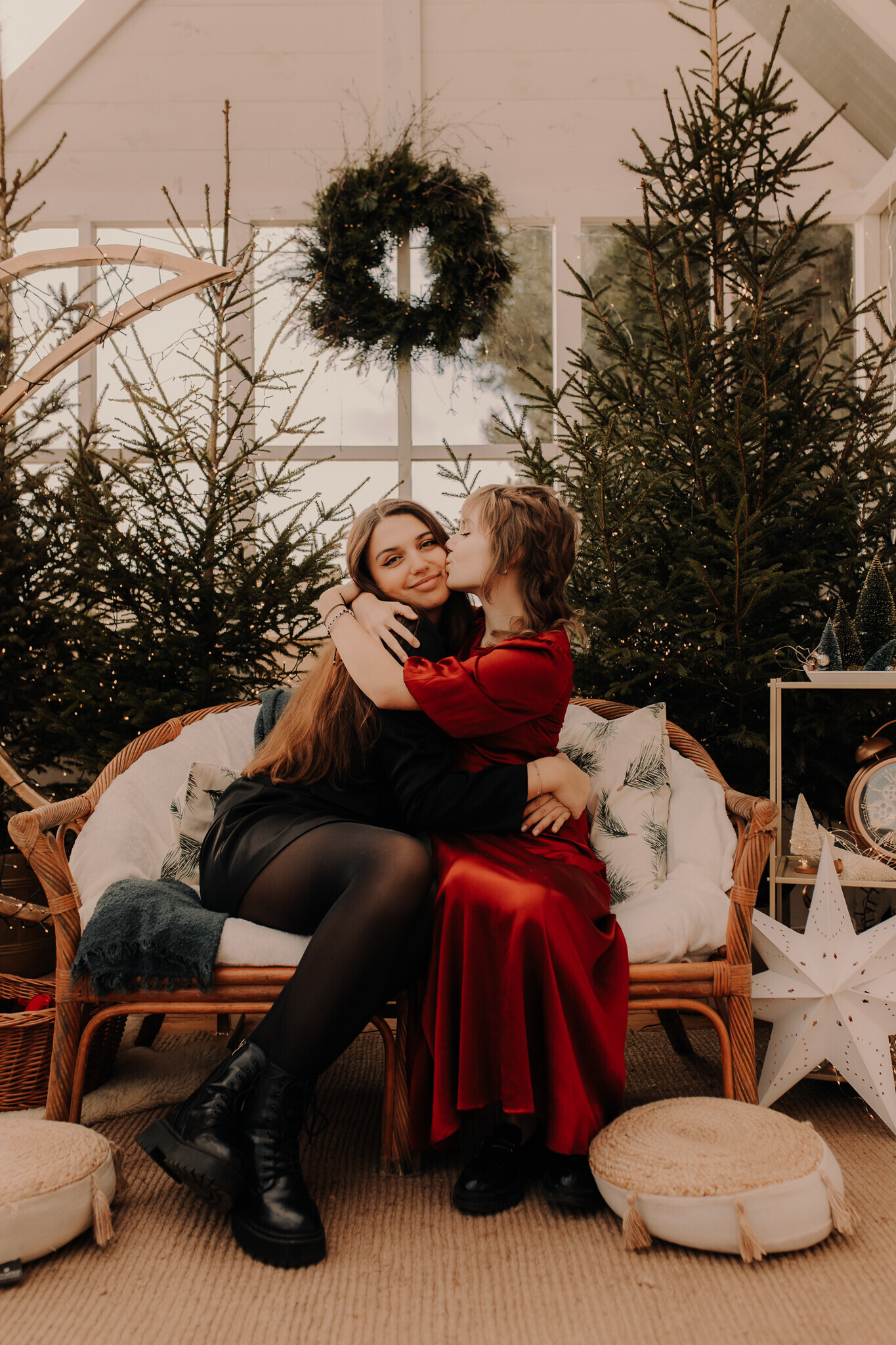 swiateczna-sesja-szklarnia-sieradz.jpg Świąteczna sesja w szklanym studio Sieradz – ciepła i klimatyczna atmosfera