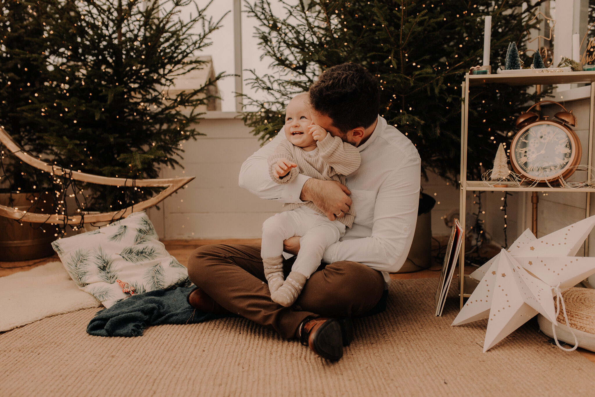 swiateczna-sesja-szklarnia-sieradz.jpg Świąteczna sesja w szklanym studio Sieradz – ciepła i klimatyczna atmosfera