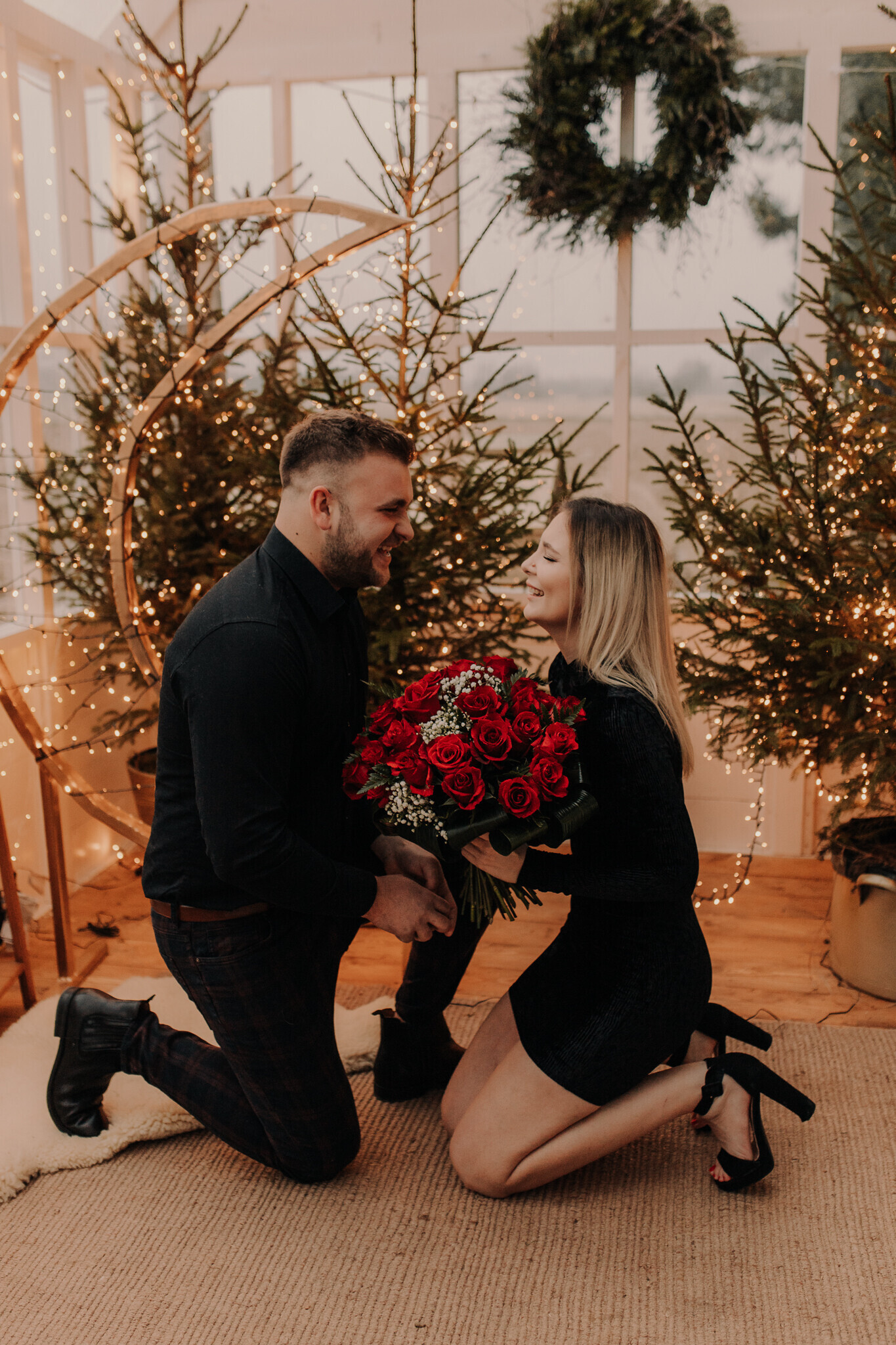 swiateczna-sesja-szklarnia-sieradz.jpg Świąteczna sesja w szklanym studio Sieradz – ciepła i klimatyczna atmosfera