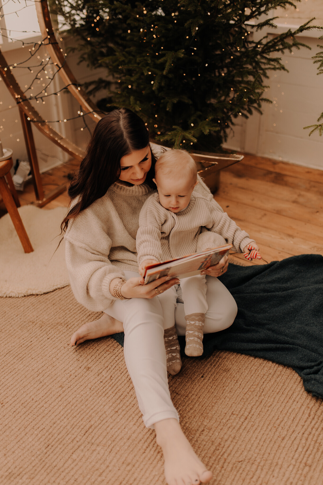 swiateczna-sesja-szklarnia-sieradz.jpg Świąteczna sesja w szklanym studio Sieradz – ciepła i klimatyczna atmosfera