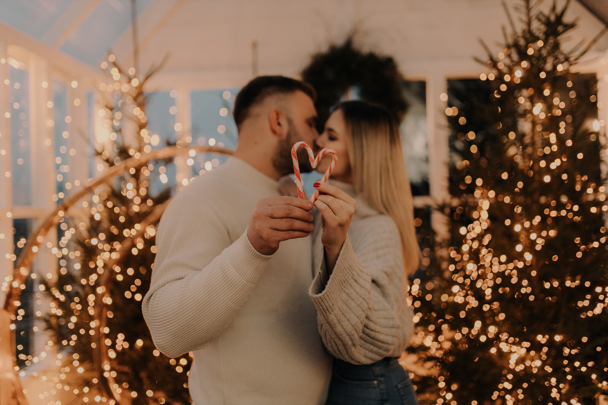 swiateczna-sesja-szklarnia-sieradz.jpg Świąteczna sesja w szklanym studio Sieradz – ciepła i klimatyczna atmosfera