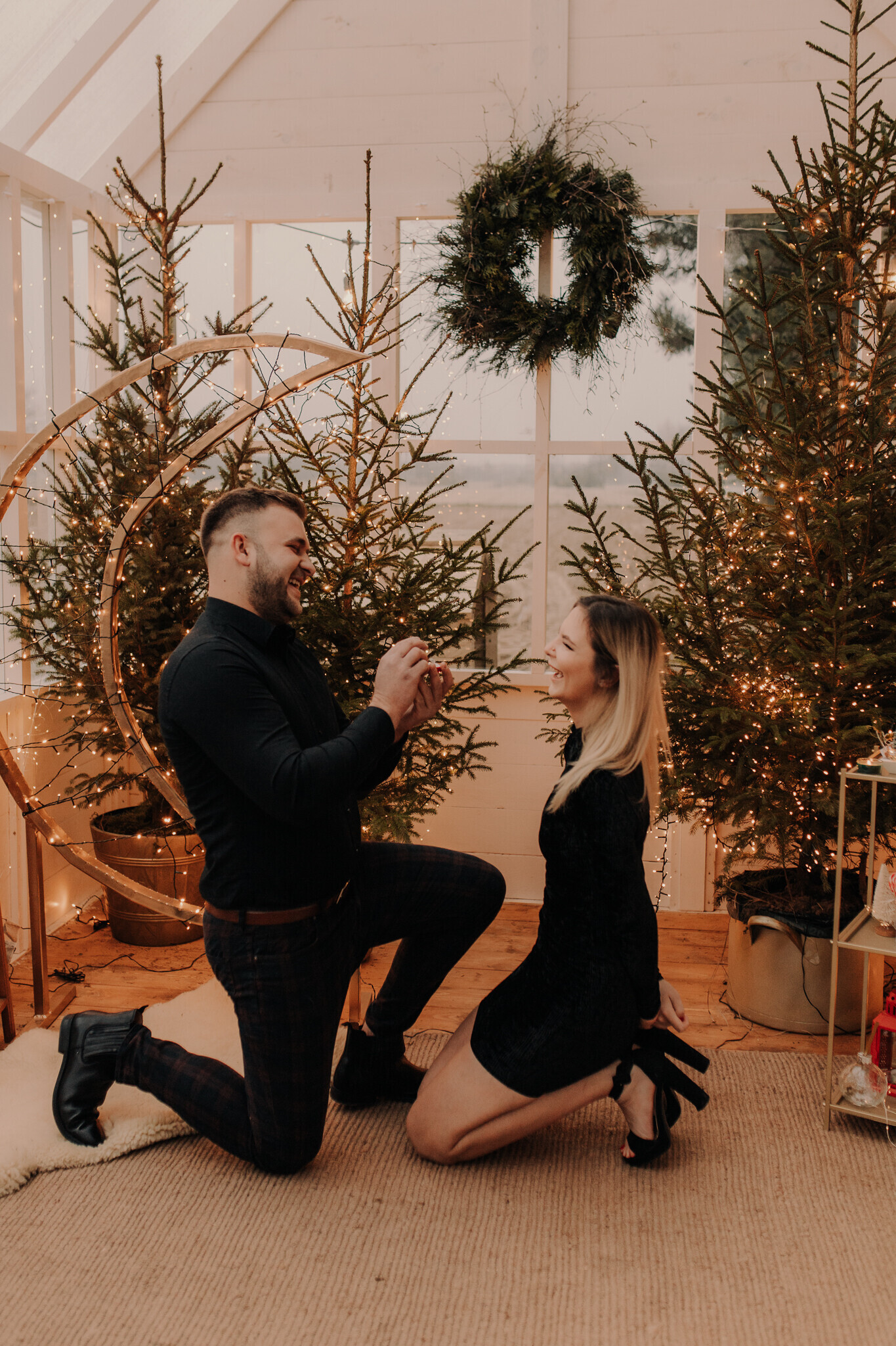 swiateczna-sesja-szklarnia-sieradz.jpg Świąteczna sesja w szklanym studio Sieradz – ciepła i klimatyczna atmosfera