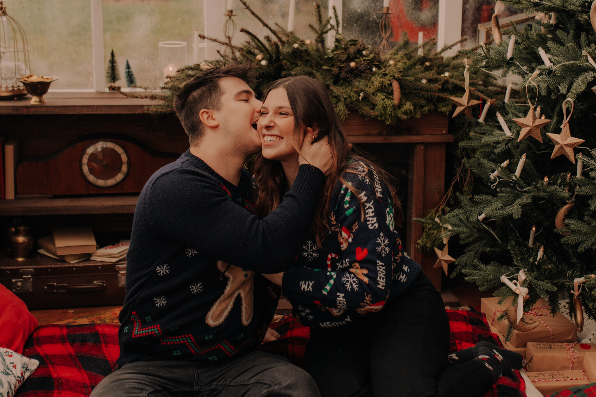 swiateczna-sesja-szklarnia-zdunska-wola.jpg Świąteczna sesja w szklanym studio Chojne – ciepła i klimatyczna atmosfera