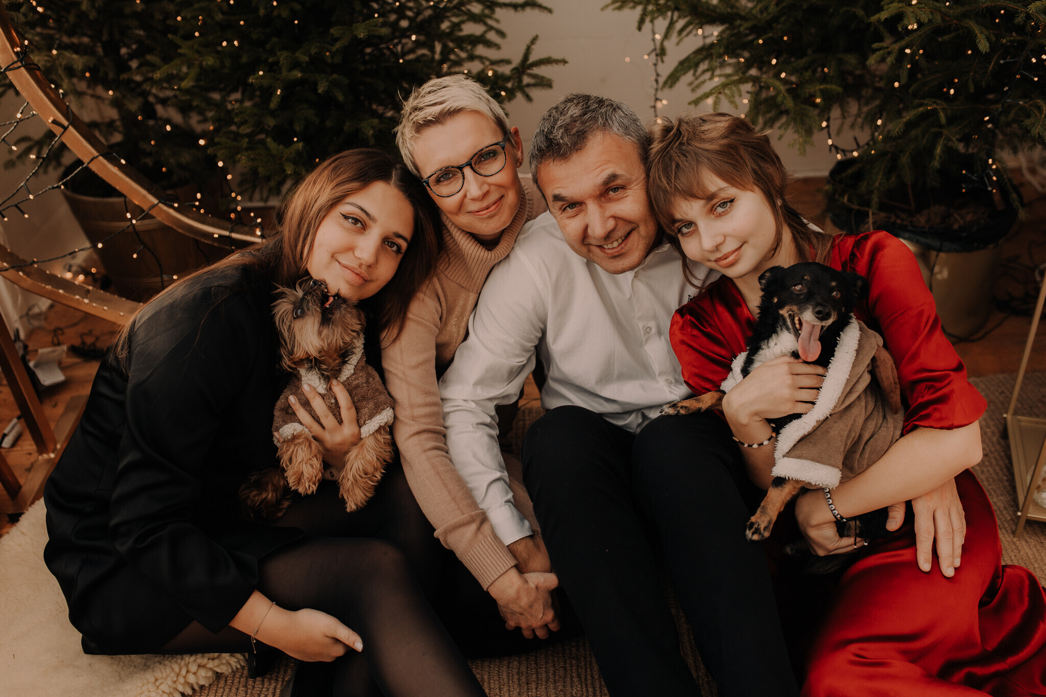 swiateczna-sesja-szklarnia-sieradz.jpg Świąteczna sesja w szklanym studio Burzenin – ciepła i klimatyczna atmosfera