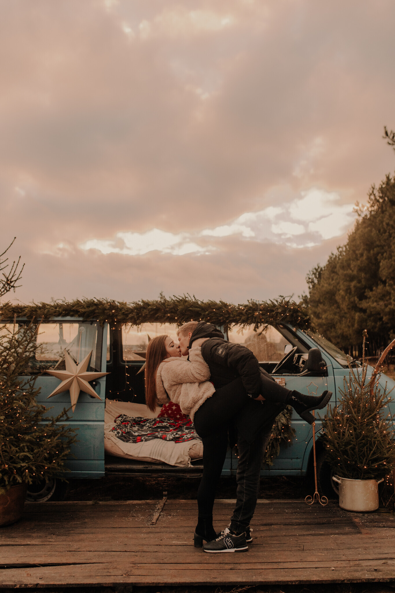 wiateczna-sesja-szklarnia-burzenin.jpg Świąteczna sesja w szklanym studio Burzenin – ciepła i klimatyczna atmosfera