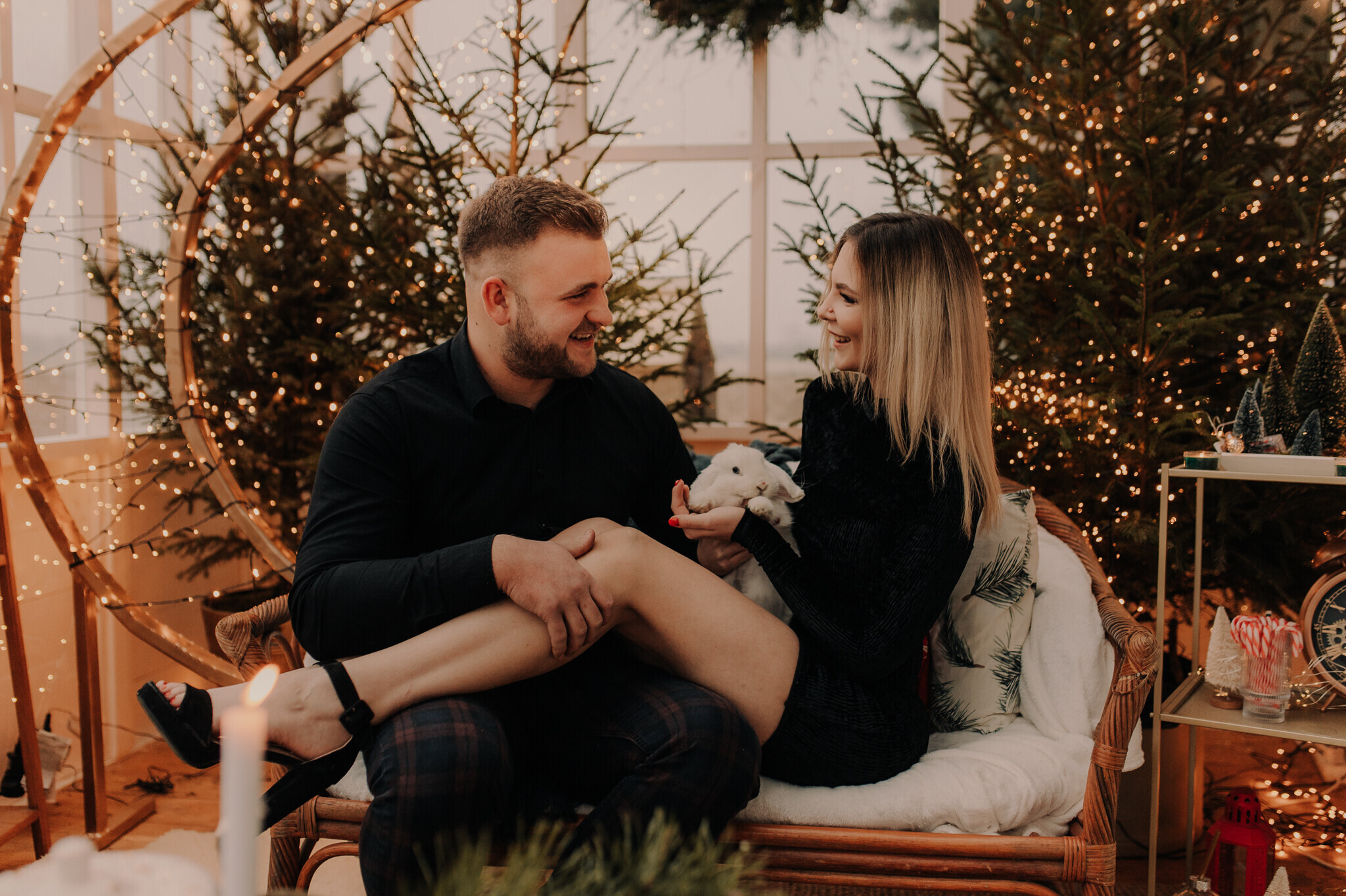 swiateczna-sesja-szklarnia-sieradz.jpg Świąteczna sesja w szklanym studio Sieradz – ciepła i klimatyczna atmosfera